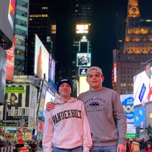 Meet your Posher, Evan